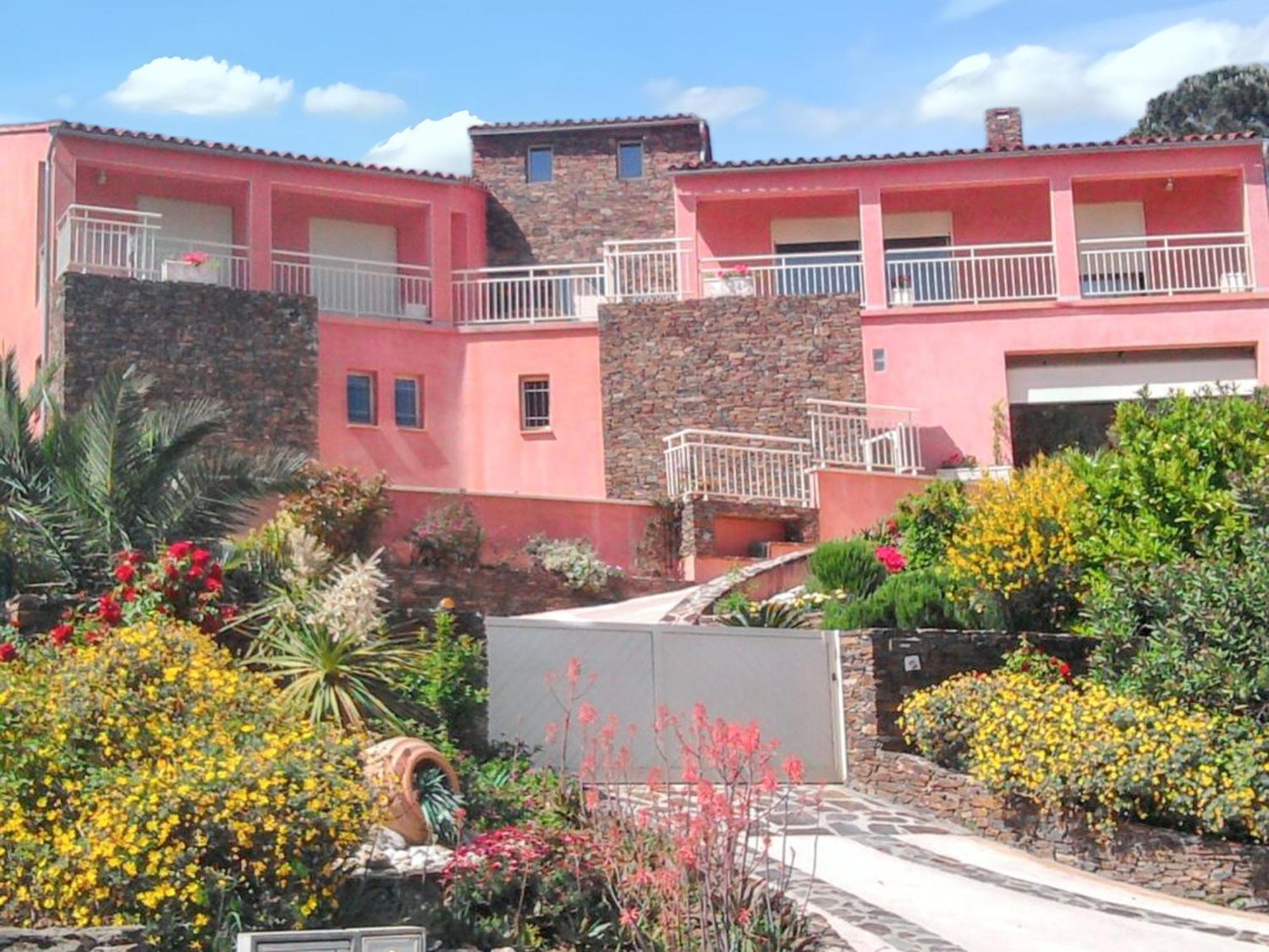 Appartement Lumineux A Collioure Avec Terrasse Et Vue Sur Mer Luaran gambar